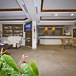 Hotel Summer