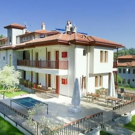 Hotel Summer 4*