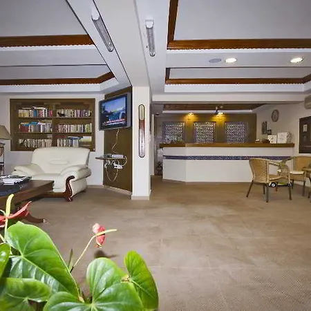 Otel Summer